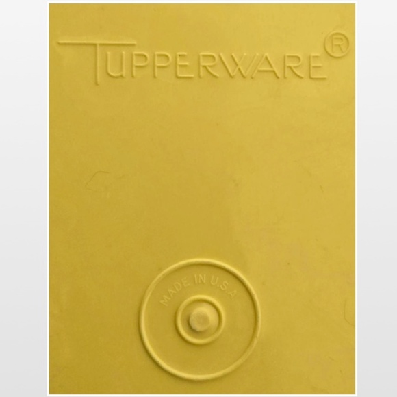 VTG 70s Tupperware Container Large Servalier Yellow Round Storage W/ Lid 1339-1 - Picture 13 of 14